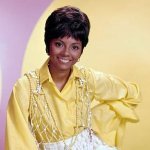 Leslie Uggams - All At Once You Love Her (Reprise / Live)