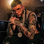 Optimo feat. Farruko - Un Hombre Llorando