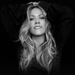 Sheryl Crow & Chris Stapleton - Tell Me When It&rsquo;s Over